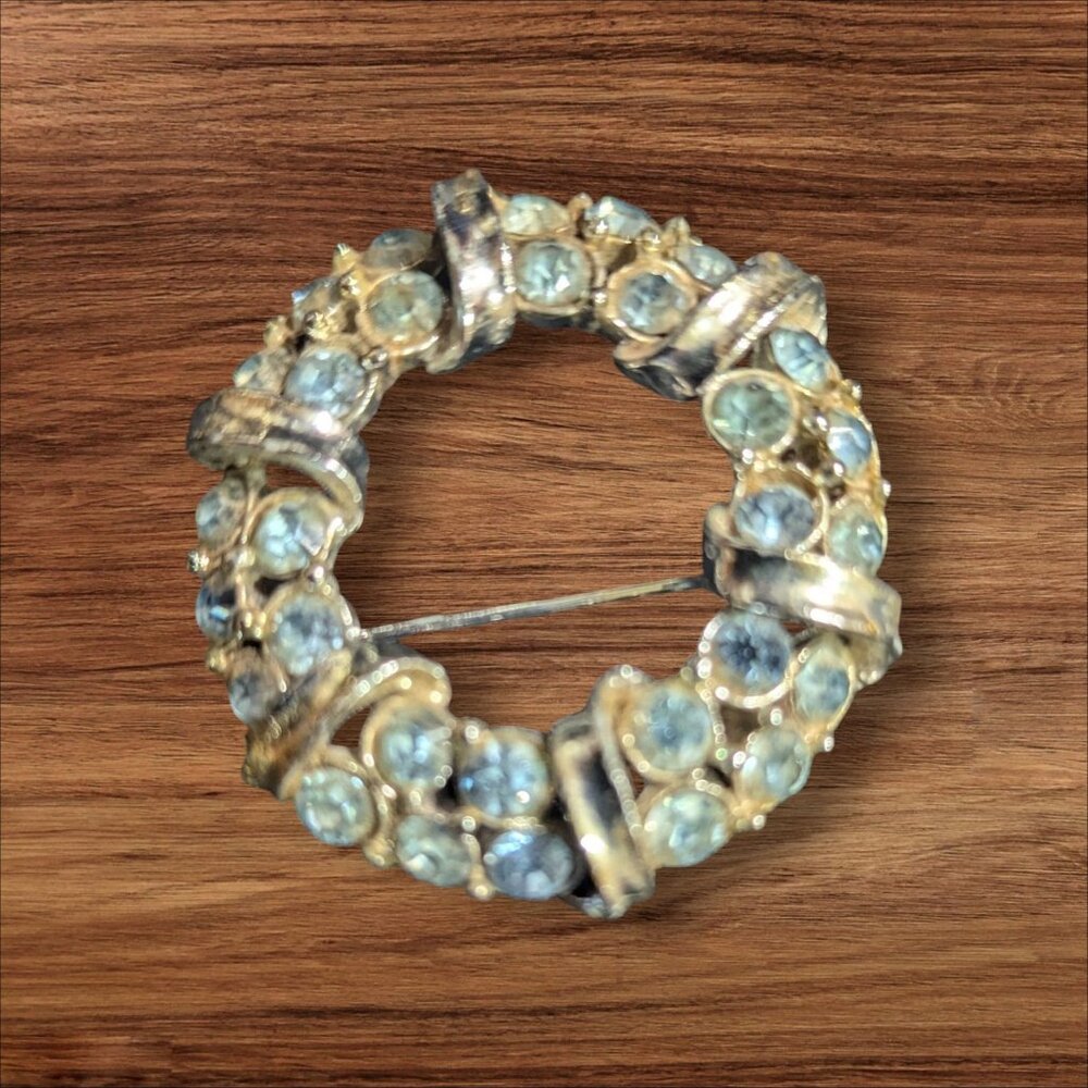 Vintage Rhinestone Circle Brooch Pin‎ Wreath Design Clear & Silver Shimmer